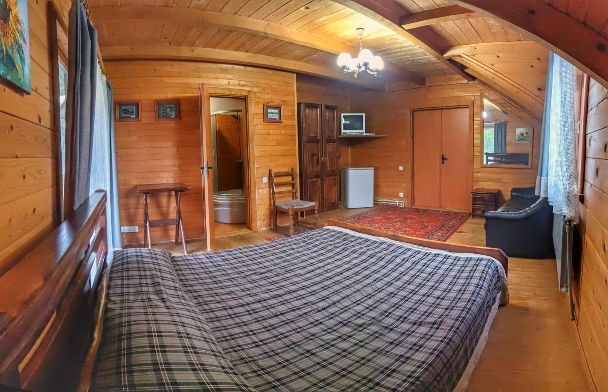 12 Months Estate Guest House Myslovka Cameră foto