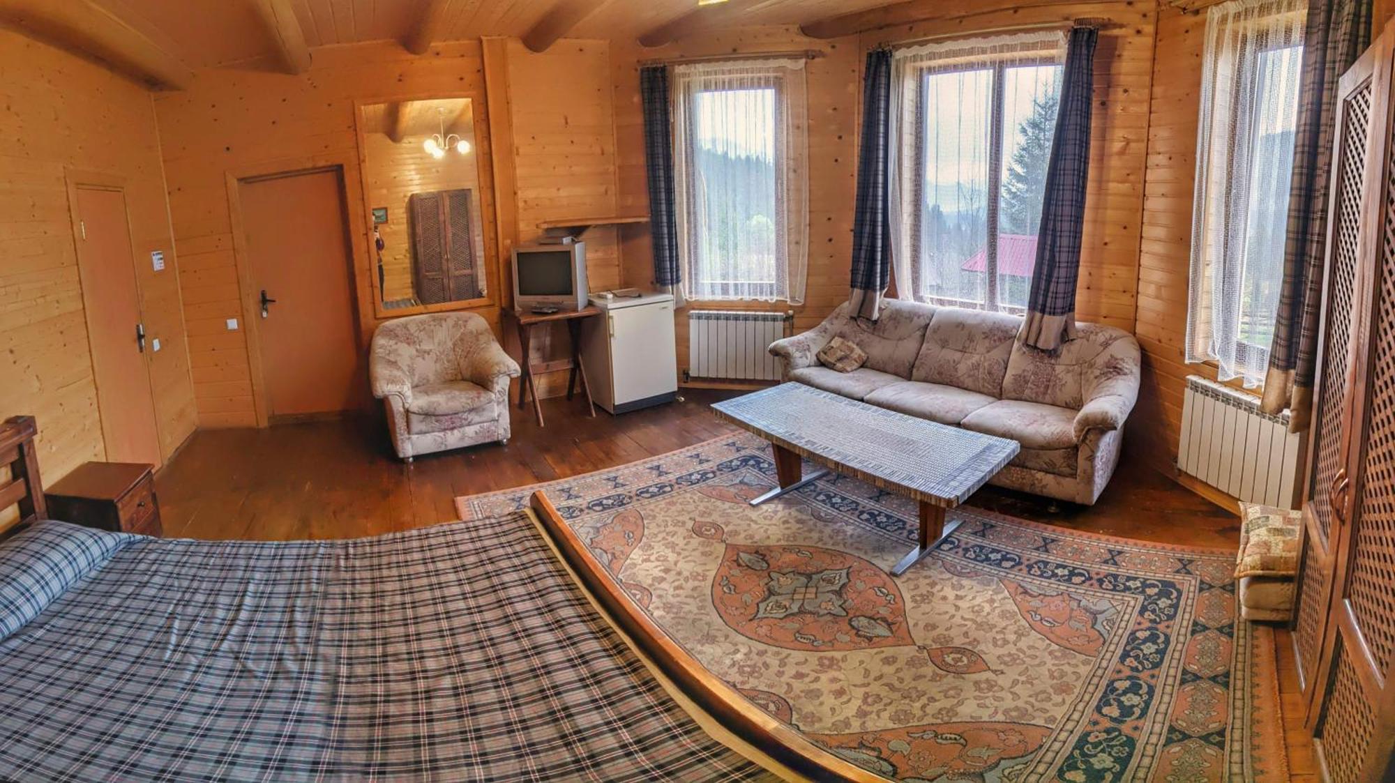 12 Months Estate Guest House Myslovka Cameră foto