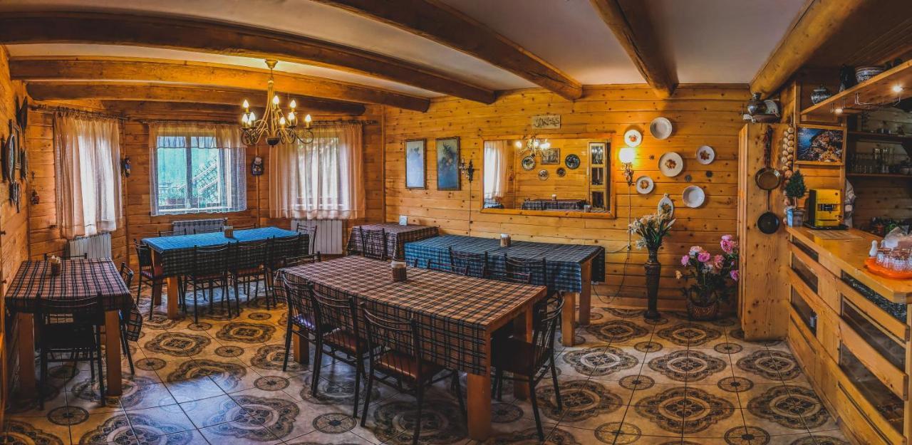12 Months Estate Guest House Myslovka Exterior foto