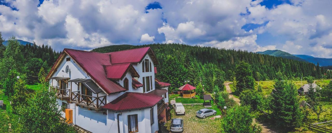 12 Months Estate Guest House Myslovka Exterior foto