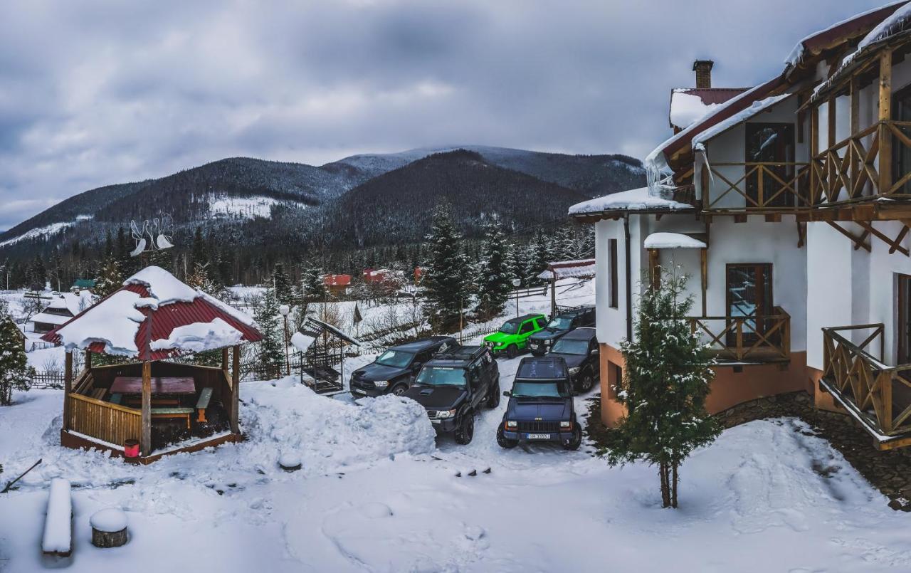 12 Months Estate Guest House Myslovka Exterior foto