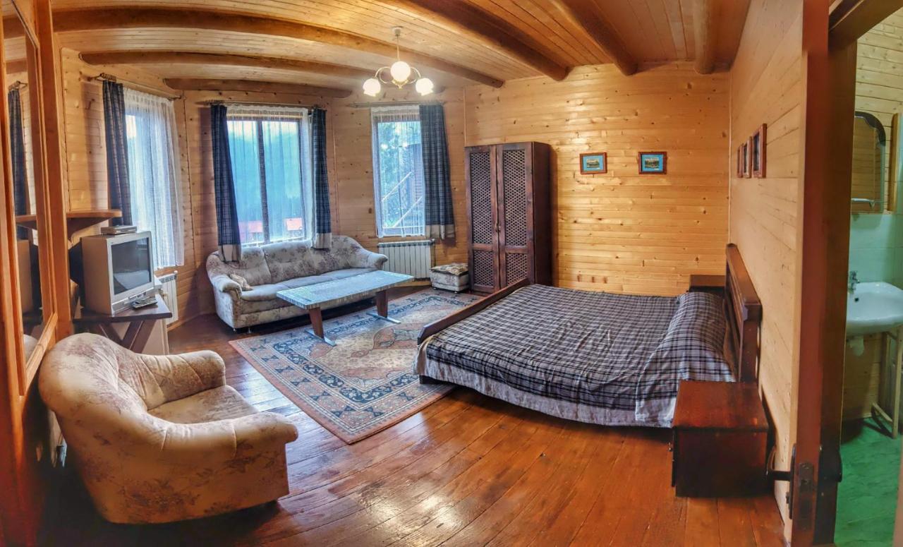 12 Months Estate Guest House Myslovka Cameră foto